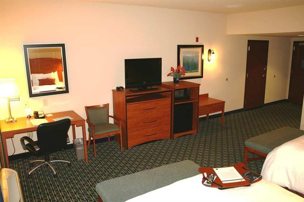 Hampton Inn & Suites Lancaster Pokój zdjęcie